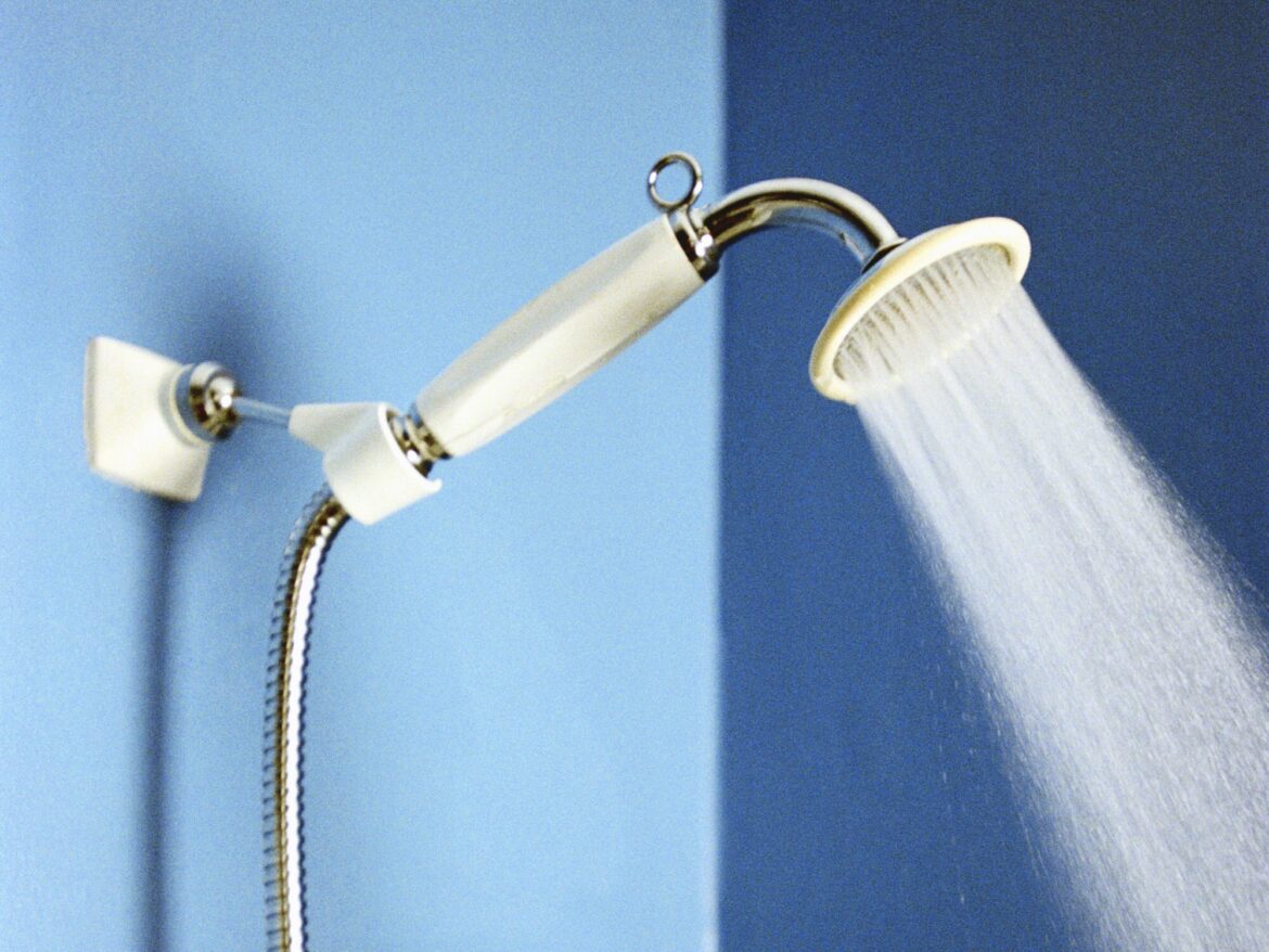 How to Clean a Shower and Showerhead